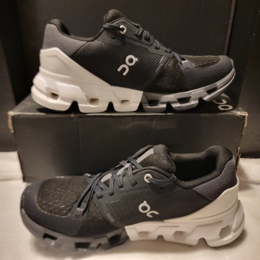 On Cloudflyer 4 Black White Women's 8.5